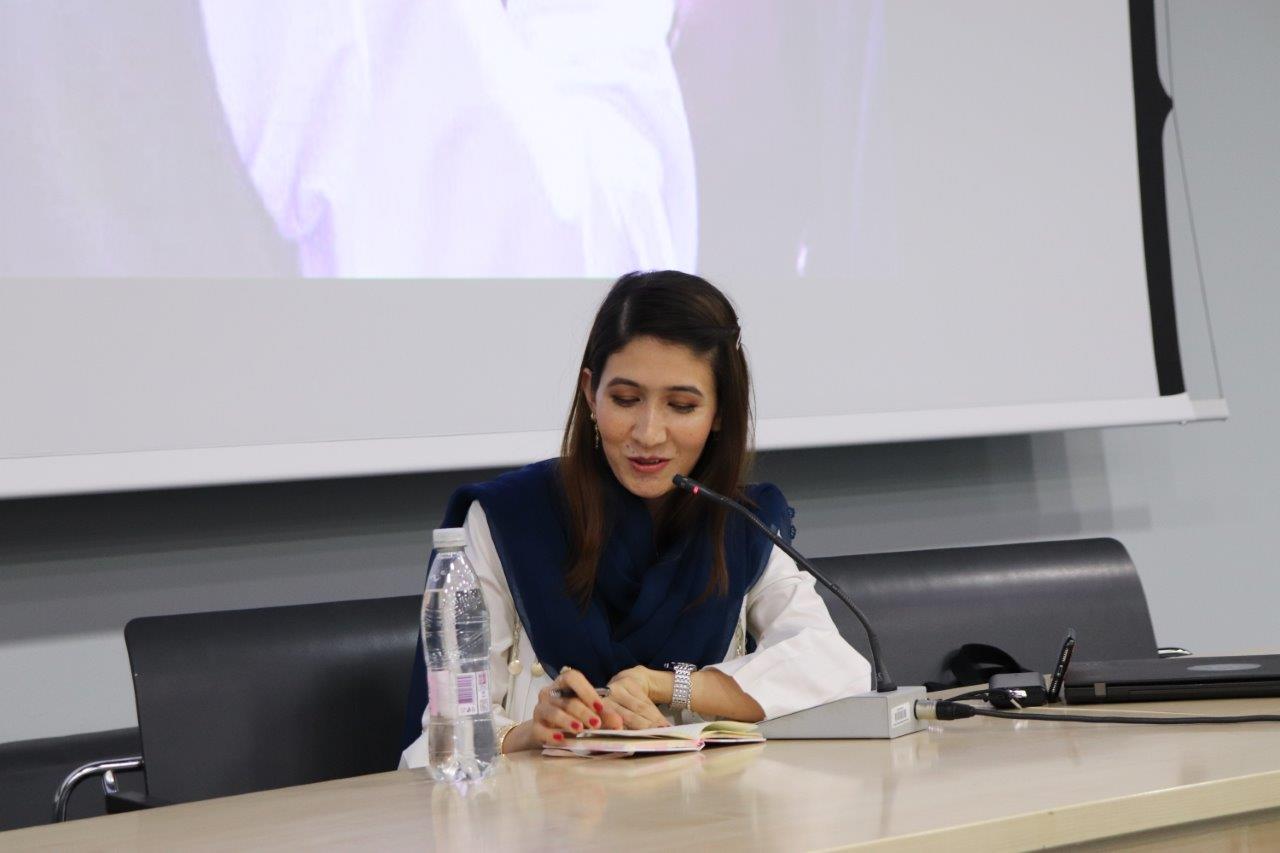 Amira